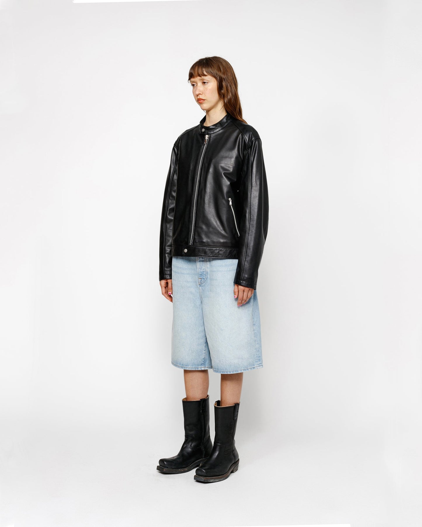JEANS COURTS TRÈS AMPLES