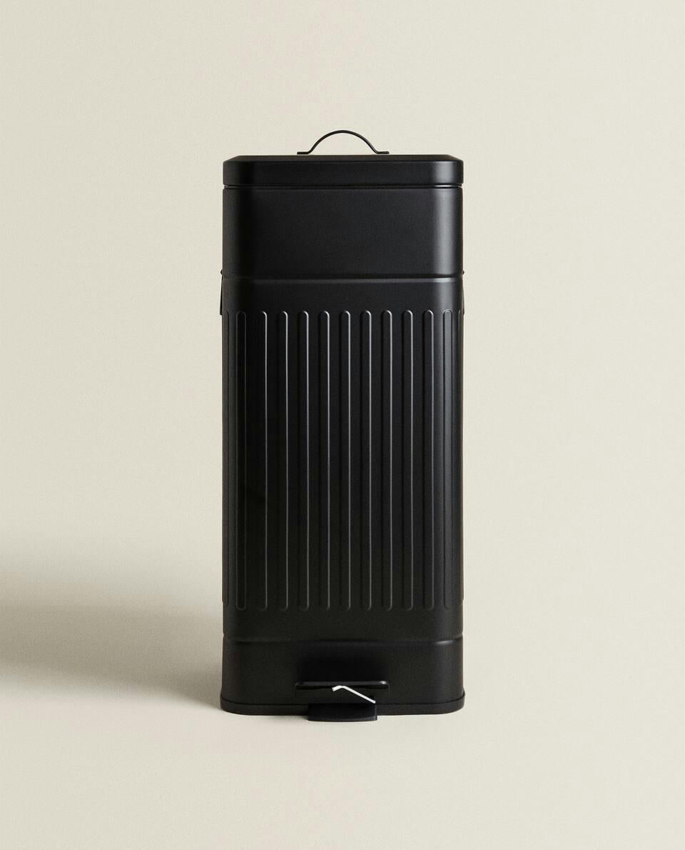 KITCHEN BIN