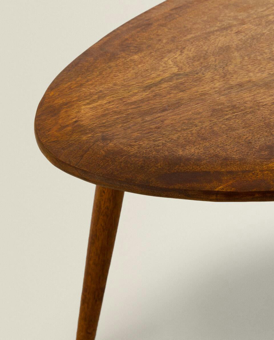 BEVELLED WOODEN TABLE